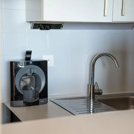 Alora - Superbe Vue Climatise Avec Piscine Apartment